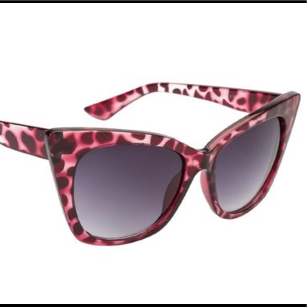 Black Cat Eye Sunglasses (various colors) - Picture 6 of 7